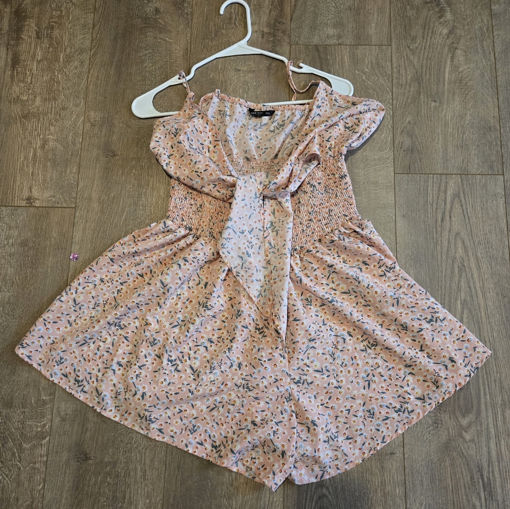 Floral Pink Floral Romper with Bow Detail At The Chest 0xl Plus Size